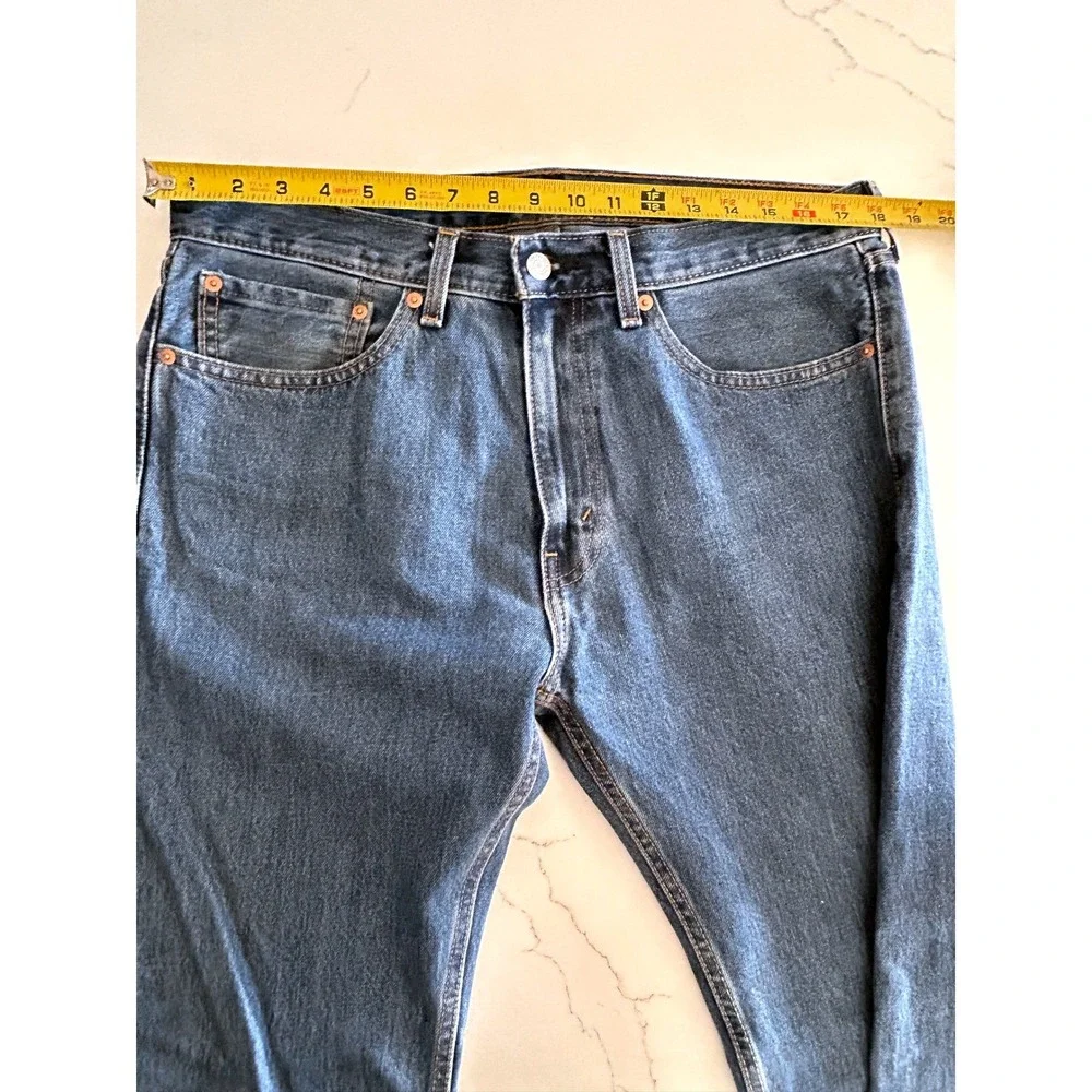 Levis 505 Regular Fit Straight Leg Jeans Medium Wash Blue Men 34x30 Rugged Denim